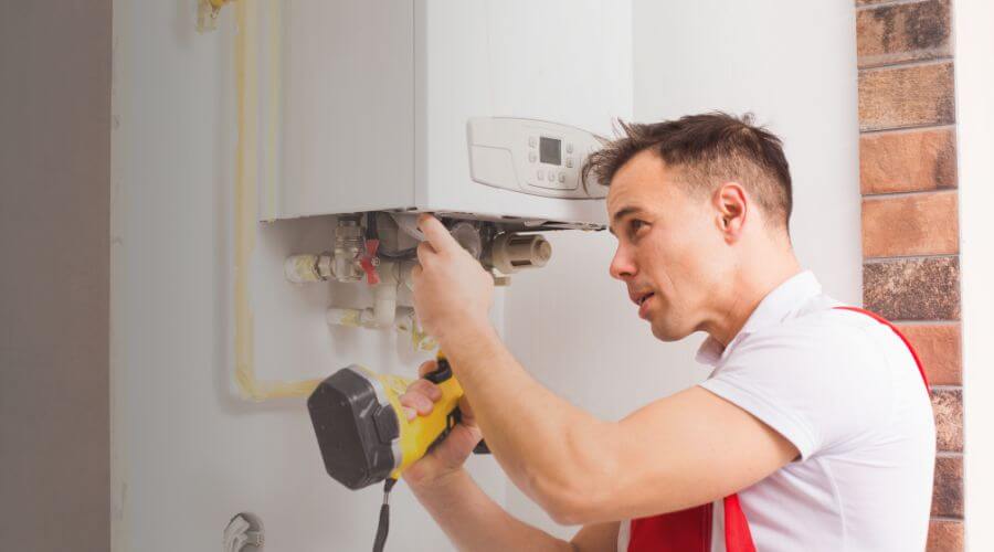 Expert burst pipe repair services in Smithville, TX